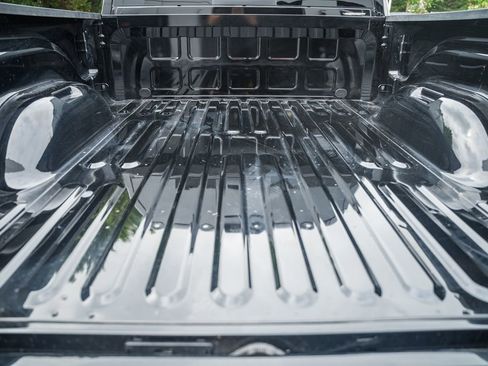 New 2026 RAM 2500 Laramie AWD/4WD image 11