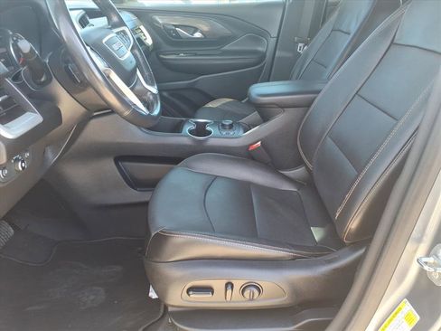Used 2019 GMC Terrain SLT w/ Preferred Package image 22
