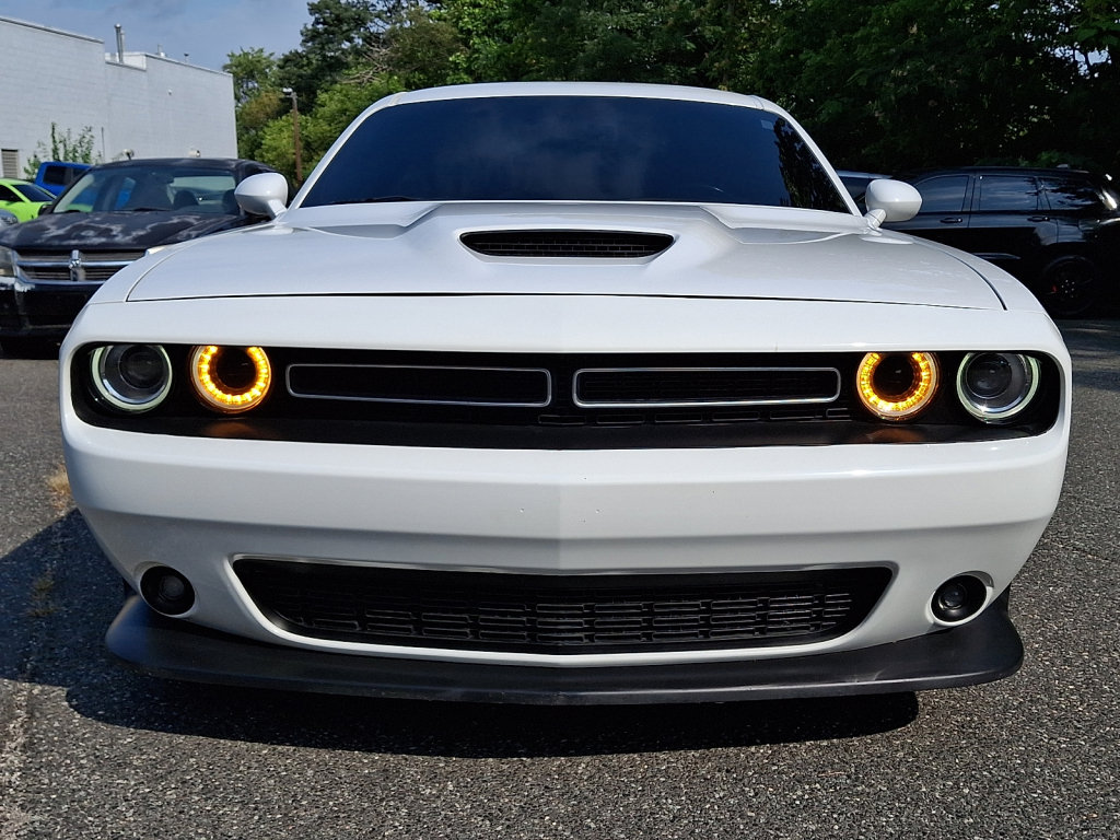 Used 2022 Dodge Challenger R/T RWD image 8