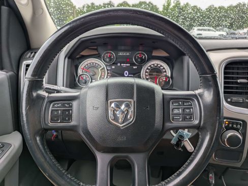 Used 2019 RAM 1500 Big Horn RWD image 29