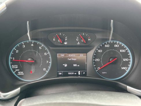 Used 2018 Chevrolet Equinox LT image 16