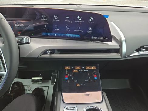 New 2026 Cadillac Vistiq Sport image 22