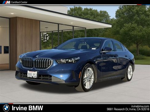 Used 2025 BMW 530i image 1