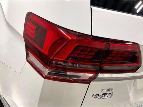 Used 2019 Volkswagen Atlas SEL Premium image 29