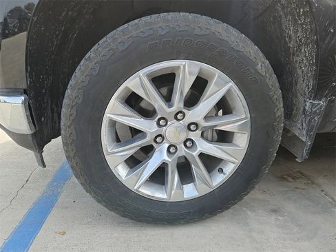 Used 2019 Chevrolet Silverado 1500 LTZ w/ LTZ Premium Package image 6