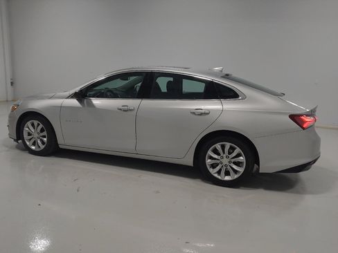 Used 2021 Chevrolet Malibu LT FWD image 3