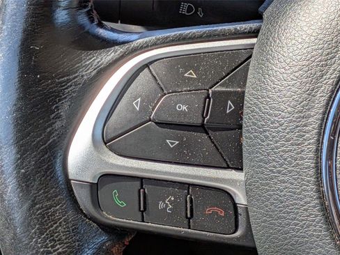 Used 2019 Jeep Renegade Trailhawk w/ LED Lighting Group AWD/4WD image 22
