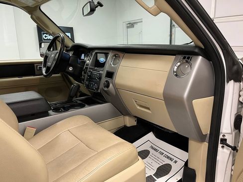 Used 2017 Ford Expedition EL XLT w/ Equipment Group 202A AWD/4WD image 53