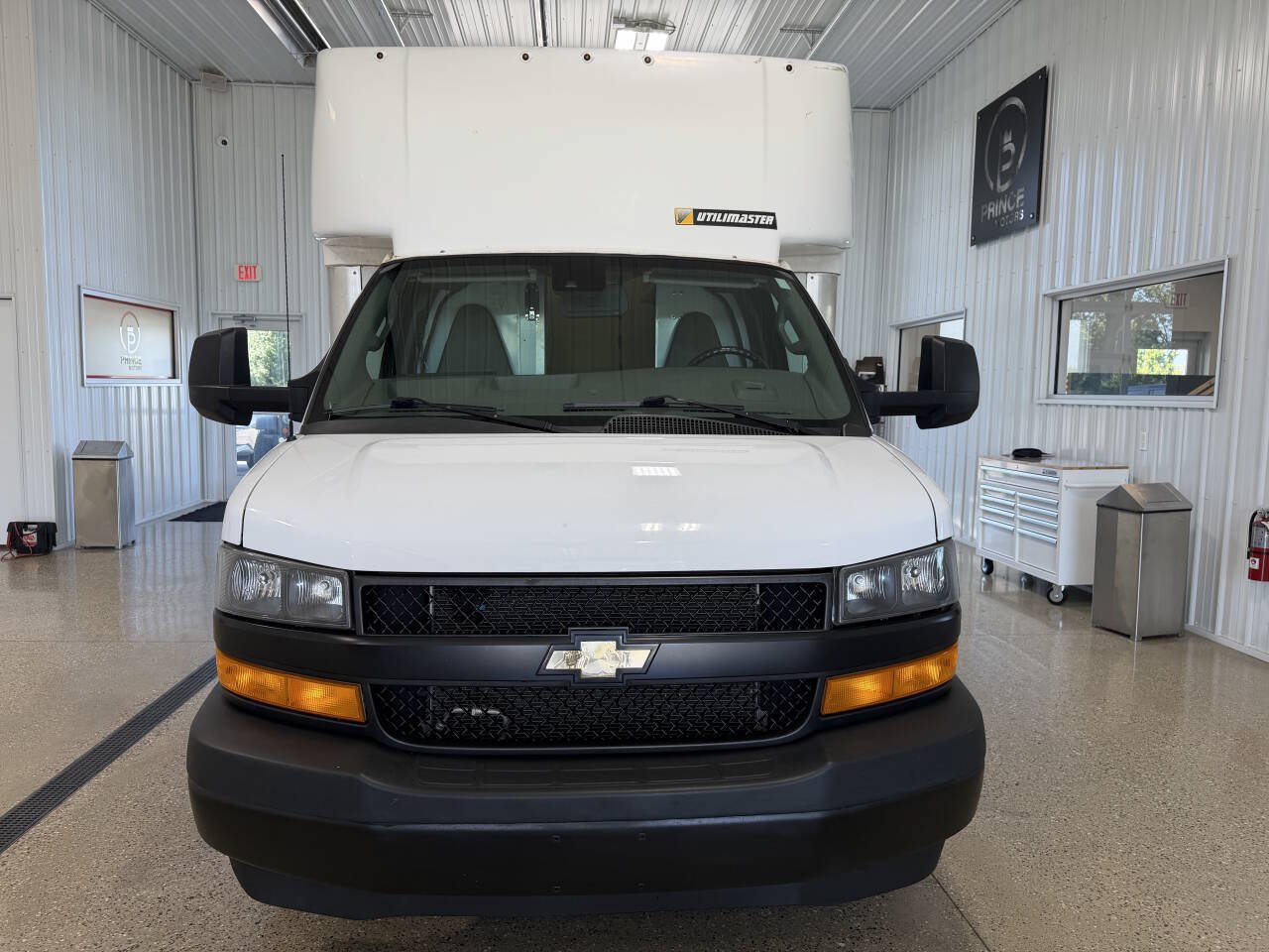 Used 2021 Chevrolet Express 3500 w/ Power Convenience Package RWD image 8
