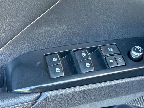 Used 2019 Toyota Camry XLE w/ Driver Assist Package FWD image 13