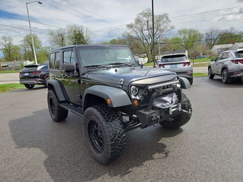 Used 2012 Jeep Wrangler Sport image 4