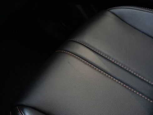 Used 2025 Honda Pilot TrailSport image 30