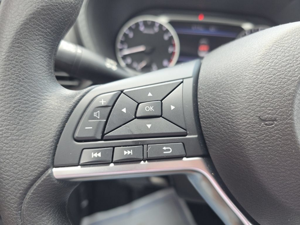 Used 2025 Nissan Sentra SV w/ Trunk Package FWD image 19