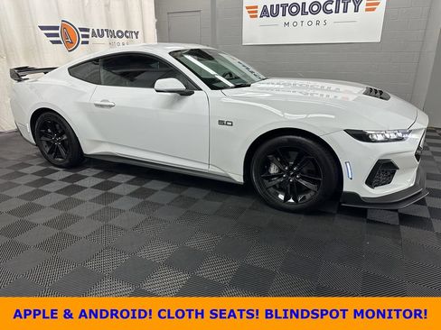 Used 2025 Ford Mustang GT RWD image 1