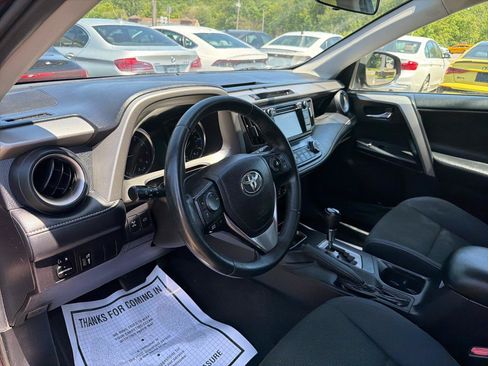 Used 2016 Toyota RAV4 XLE AWD/4WD image 16