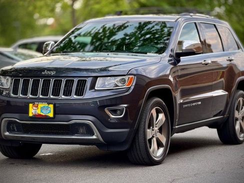 Used 2016 Jeep Grand Cherokee Limited AWD/4WD image 3