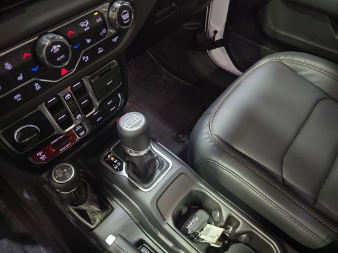 Used 2025 Jeep Wrangler Unlimited Rubicon 392 AWD/4WD image 28
