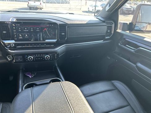 Used 2024 GMC Sierra 2500 SLT w/ SLT Premium Package AWD/4WD image 21