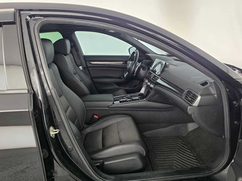 Used 2020 Honda Accord Sport image 10
