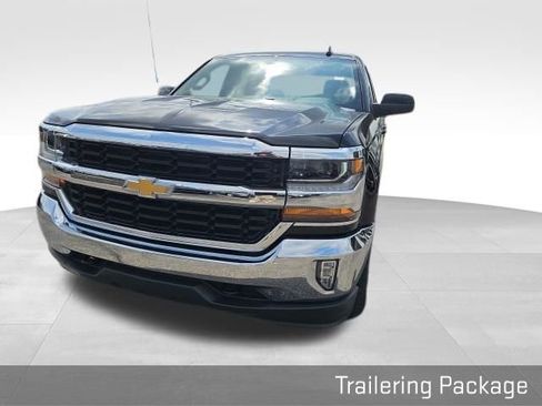 Used 2018 Chevrolet Silverado 1500 LT w/ All Star Edition image 9