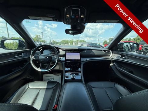 Used 2024 Jeep Grand Cherokee L Limited AWD/4WD image 44
