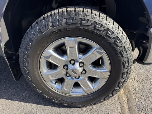 Used 2014 Ford F150 XLT w/ XLT Chrome Package image 9