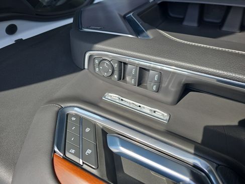 Used 2022 GMC Sierra 1500 Denali w/ Denali Reserve Package image 30
