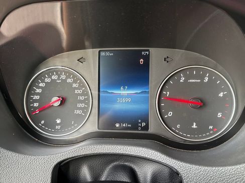 Used 2025 Mercedes-Benz Sprinter 2500 image 27