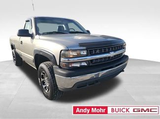 Used 2000 Chevrolet Silverado 1500 LS w/ Exterior Appearance Pkg video 2
