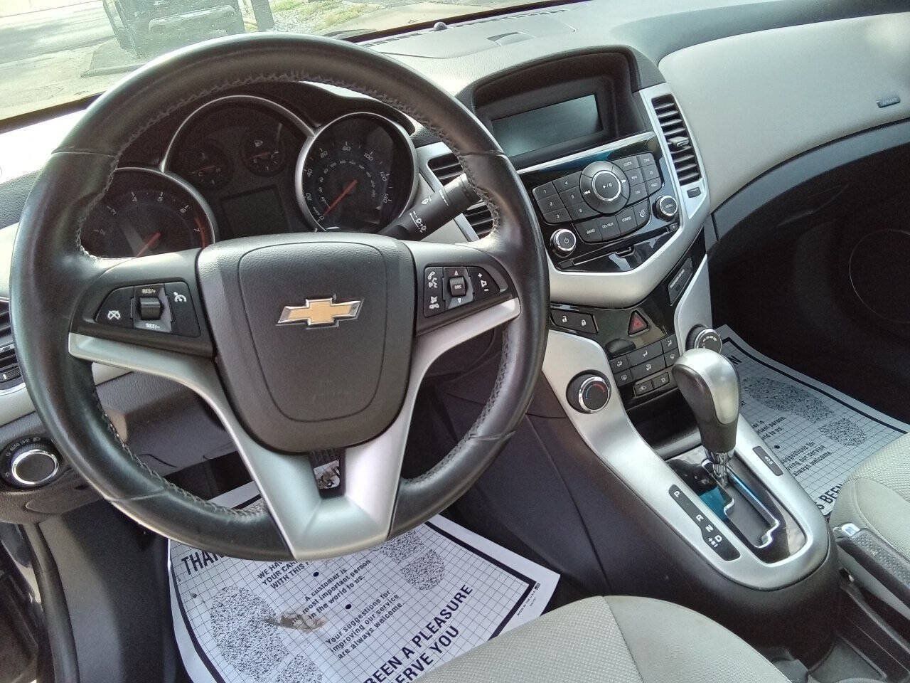 Used 2011 Chevrolet Cruze LT FWD image 13