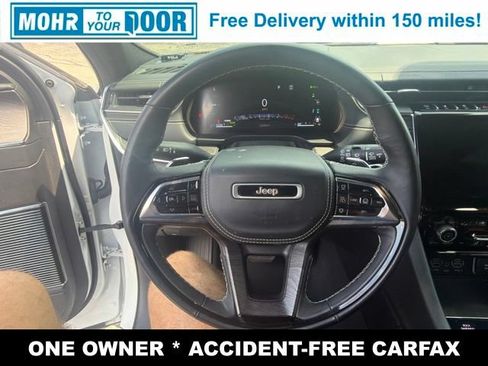 Used 2023 Jeep Grand Cherokee Overland w/ Advanced Protech Group III AWD/4WD image 22