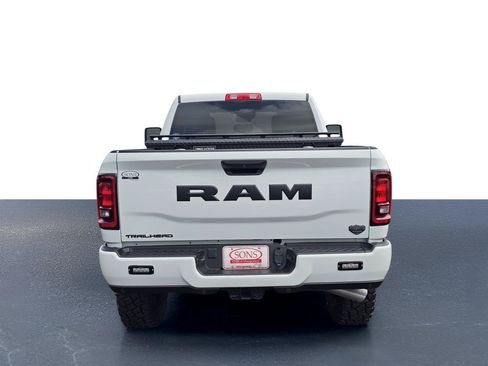 New 2026 RAM 2500 Big Horn AWD/4WD image 13