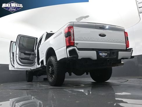 Used 2023 Ford F250 XLT w/ Black Appearance Package AWD/4WD image 30
