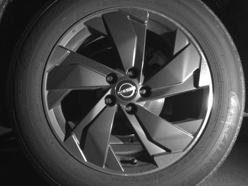 Used 2025 Nissan Rogue SV image 14