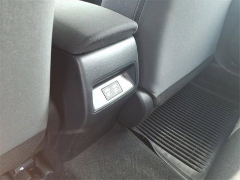 Used 2023 Toyota Corolla LE image 8