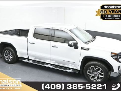 Used 2022 GMC Sierra 1500 SLT w/ SLT Premium Plus Package AWD/4WD image 17