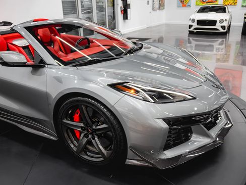 Used 2024 Chevrolet Corvette Z06 w/ Z07 Performance Package RWD image 25