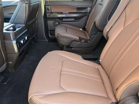 Used 2024 Ford Expedition King Ranch image 10