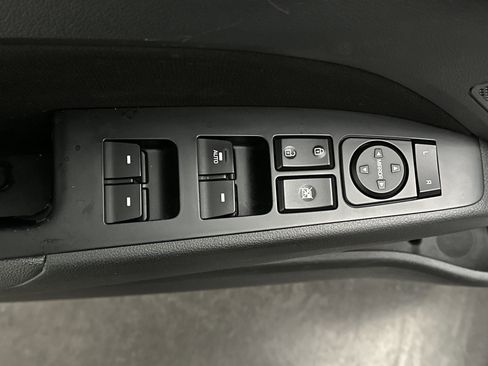 Used 2019 Hyundai Elantra Value Edition w/ Cargo Package FWD image 14