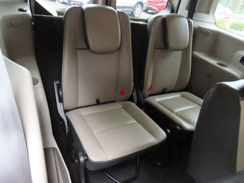 Used 2014 Ford Transit Connect XLT image 17
