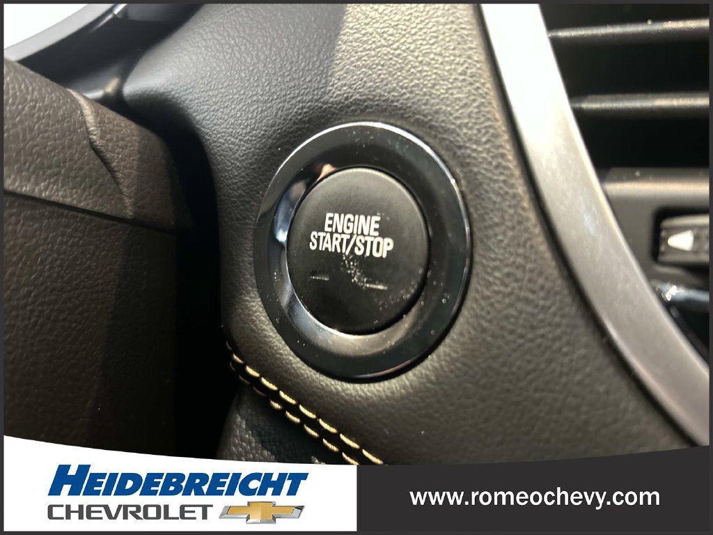 Used 2019 Chevrolet Trax LT w/ LT Convenience Package AWD/4WD image 30