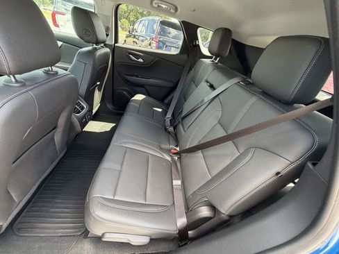 Used 2025 Chevrolet Blazer LT w/ Sound & Technology Package FWD image 13