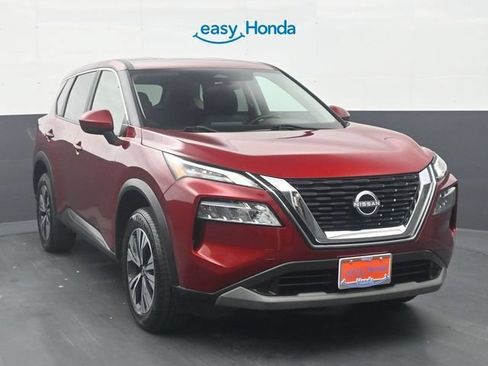 Used 2023 Nissan Rogue SV FWD image 2