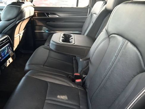Used 2023 Jeep Grand Wagoneer Series II AWD/4WD image 25