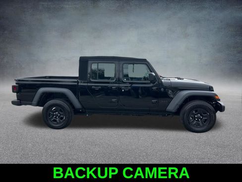 Certified 2024 Jeep Gladiator Sport AWD/4WD image 4