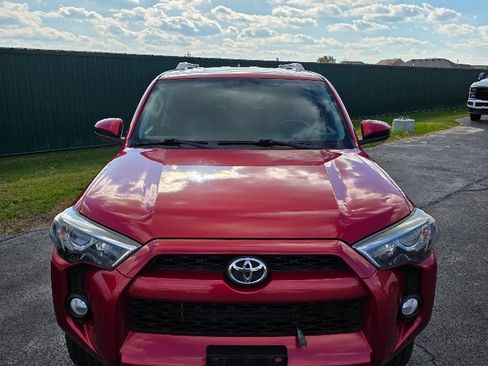 Used 2014 Toyota 4Runner SR5 image 2