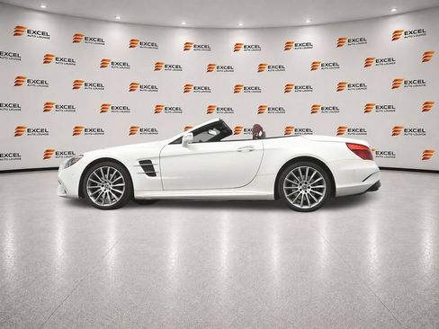 Used 2018 Mercedes-Benz SL 550 image 34