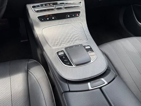 Used 2022 Mercedes-Benz E 350 Sedan image 16