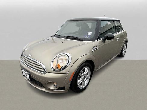 Used 2011 MINI Cooper Hardtop FWD image 1