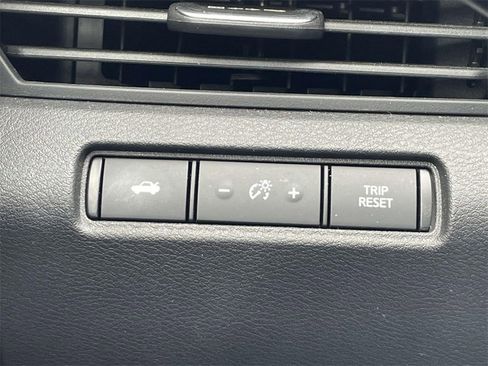 Used 2023 Nissan Altima 2.5 SR image 22